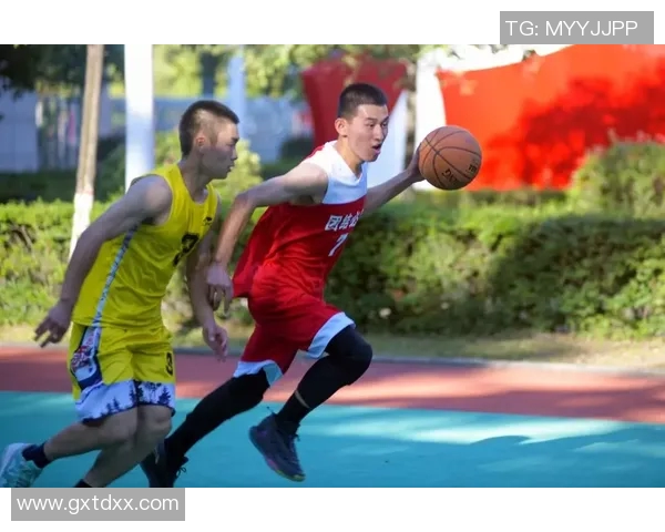 贾诚:在现代社会中如何平衡个人理想与现实生活的挑战与思考