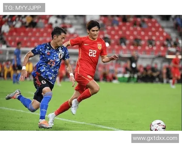 南京足球队的默契配合揭秘:从战术到团队精神的深度分析