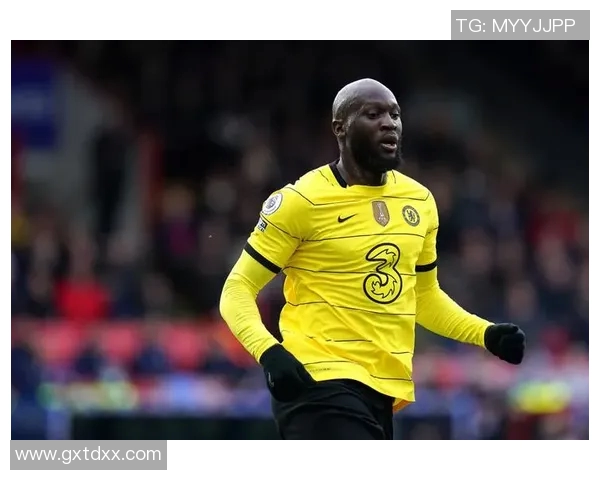 卢卡库的足球之路:从天才少年到世界级前锋的传奇旅程