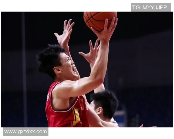 孙铭徽:从青涩新星到篮球场上的领军人物,如何书写自己的传奇人生